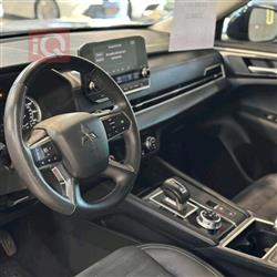 ميتسوبيشي اوتلاندر